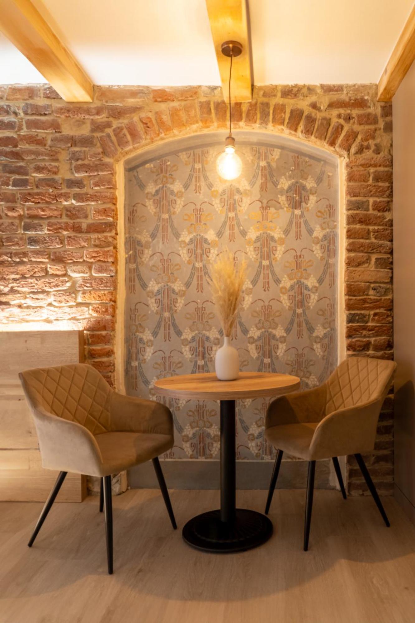 White Wolf Boutique Apartments オロモウツ エクステリア 写真
