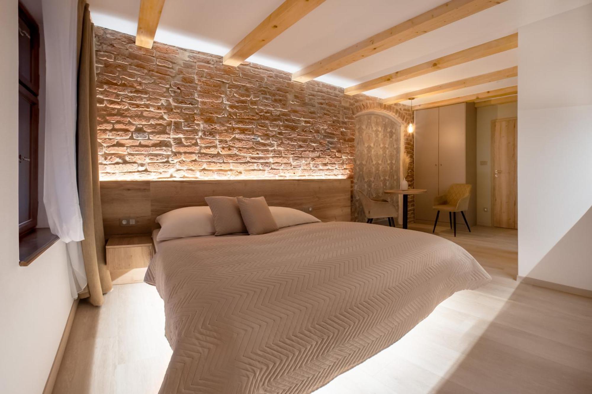 White Wolf Boutique Apartments オロモウツ エクステリア 写真
